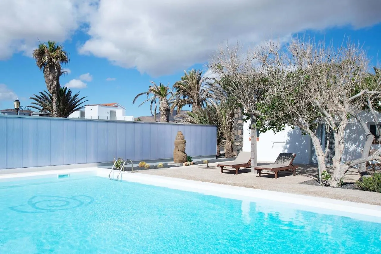Helene Holidays - Hotel Boutique Corralejo 2*,