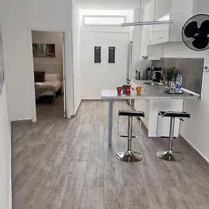 Estudio Kivi Apartment