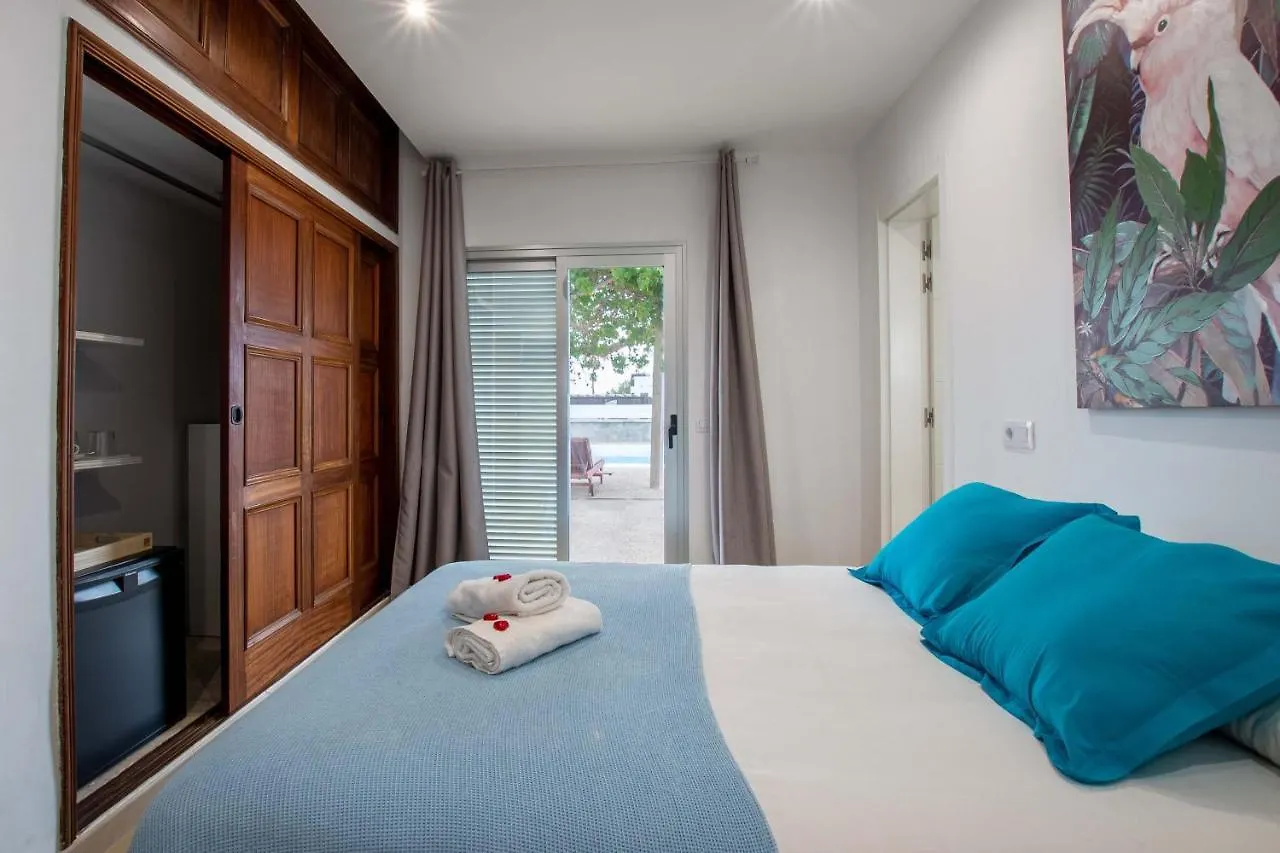 Helene Holidays - Hotel Boutique Corralejo 2*,  Spanje