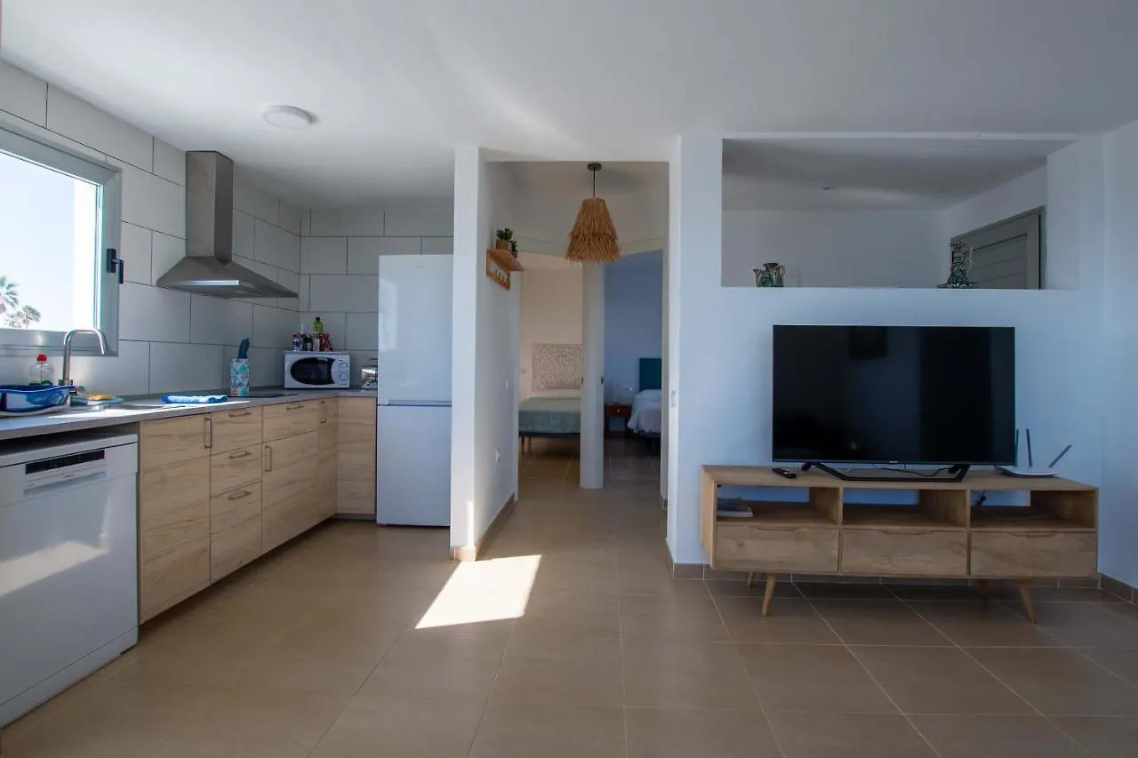 Helene Holidays - Hotel Boutique Corralejo 2*,